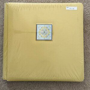 NEW Creative Memories 12' x 12' Yellow Kaleidoscope with Pages